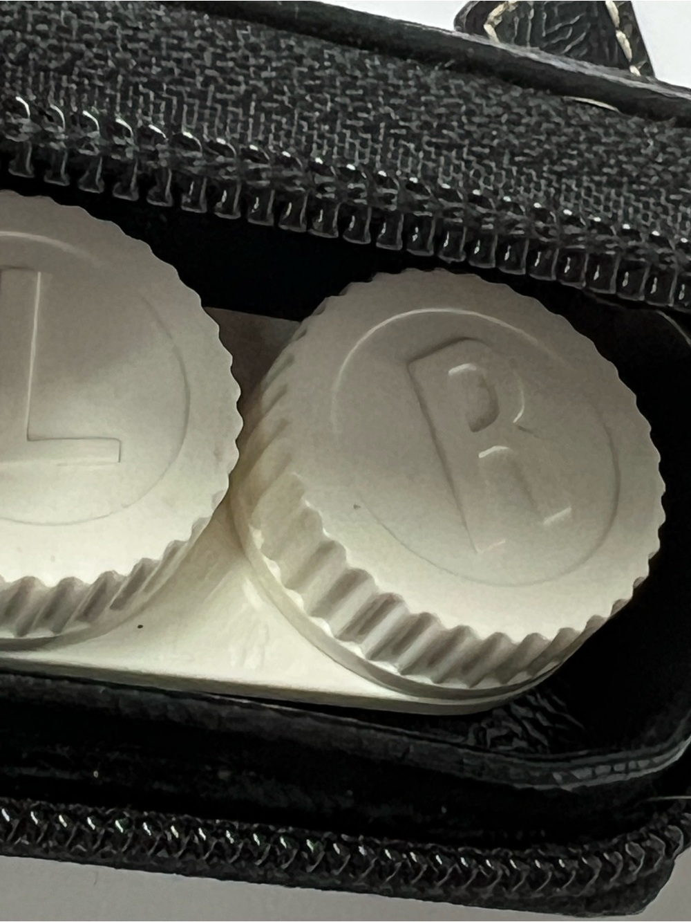 Vintage Coach Signature Canvas contact lens case - Picture 4 of 4